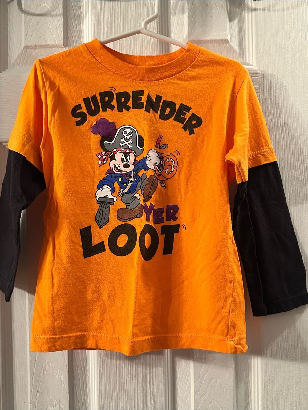 Mickey Mouse Disney Mad Engine Halloween Pirate Graphic Long-Sleeve Tee EUC